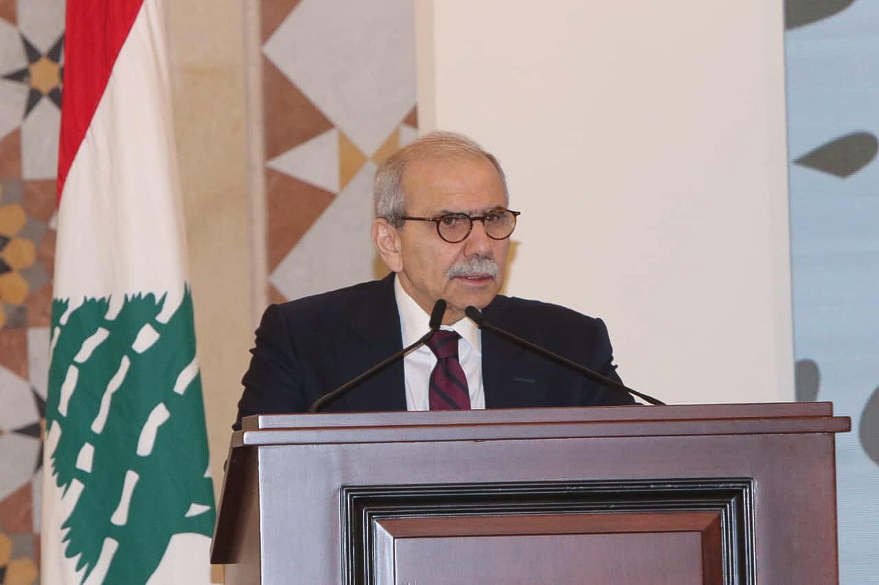 سلام: حزب الله يجب أن يتحول إلى حزب غير مسلح